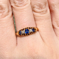 Edwardian sapphire and diamond ring from 1905