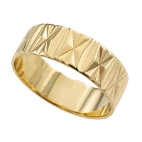 14 carat gold band with motif
