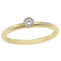 Diamond solitaire ring in 14 carat gold