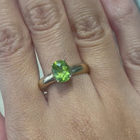 Peridot ring in 14 karaats goud