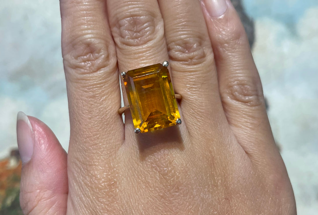 Citrine ring in 14 carat gold-Vintage Rings-The Antique Ring Shop