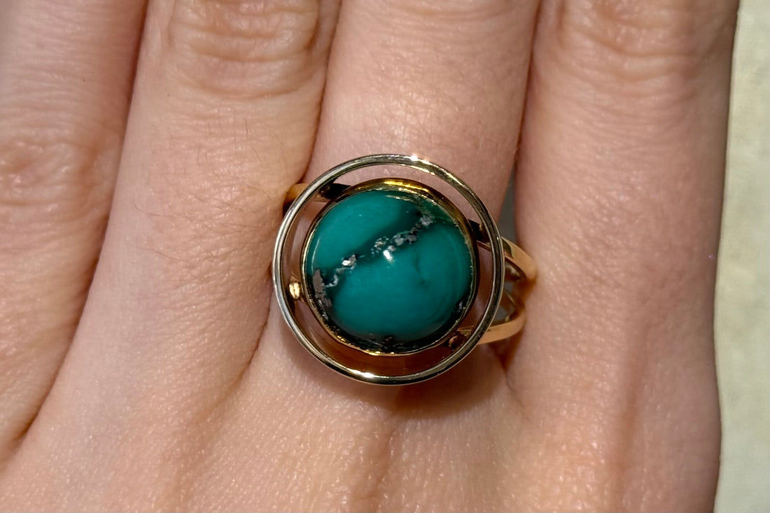 Turquoise ring in 14 carat gold-Vintage Rings-The Antique Ring Shop