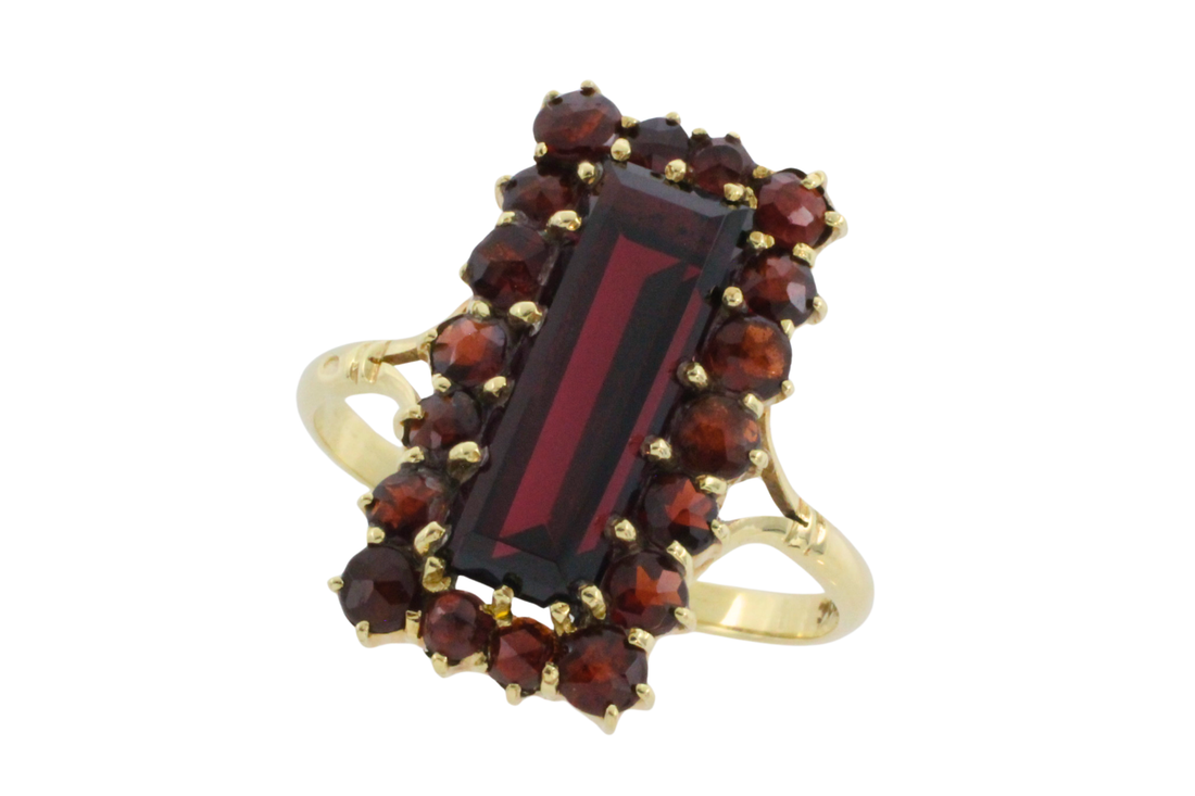 Rectangular garnet ring in 14 carat gold-Rings-The Antique Ring Shop
