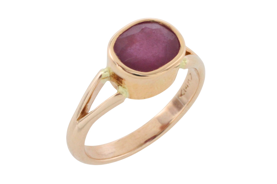 Ruby ring in 14 carat gold-Vintage Rings-The Antique Ring Shop