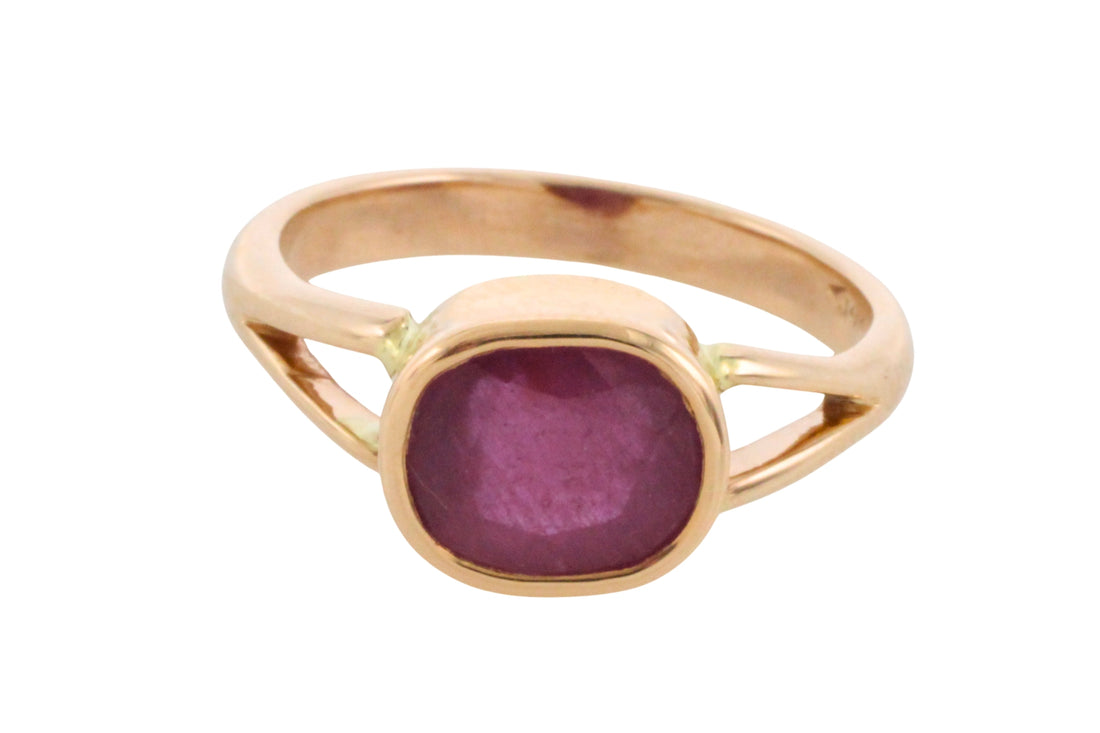 Ruby ring in 14 carat gold-Vintage Rings-The Antique Ring Shop
