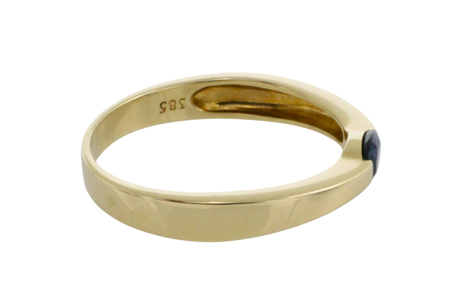 Single stone sapphire ring-Vintage Rings-The Antique Ring Shop