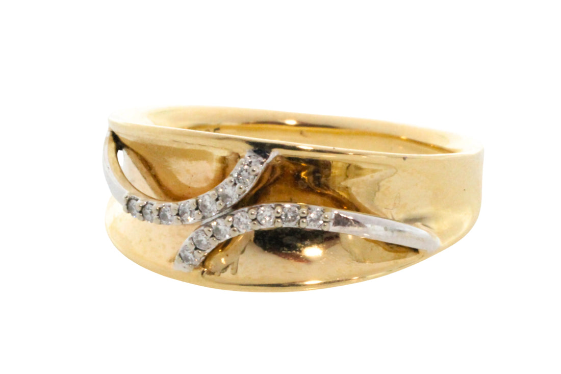 14 carat yellow and white gold ring with diamonds