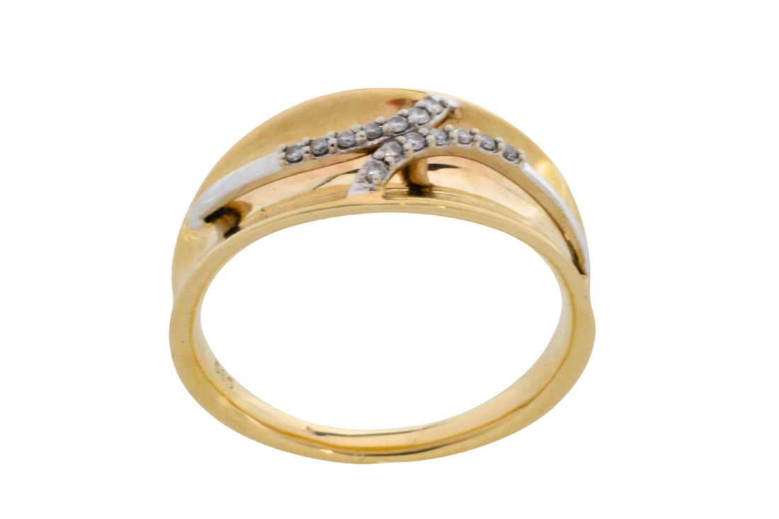 14 carat yellow and white gold ring with diamonds
