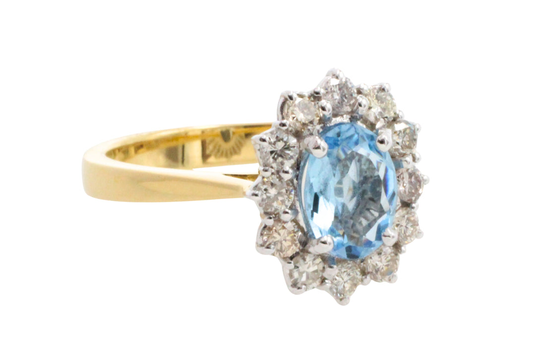Aquamarine and diamond ring in 18 carat gold