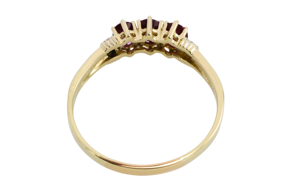 Ruby and diamond ring in 14 carat gold
