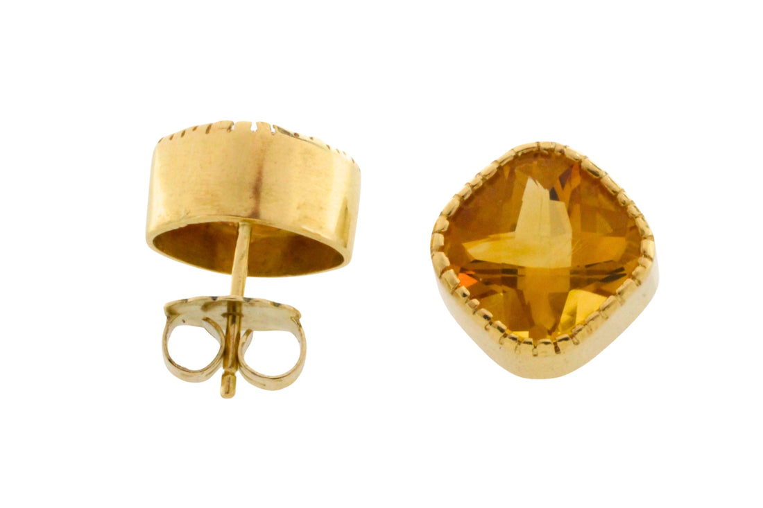 Citrine earrigs in 18 carat gold