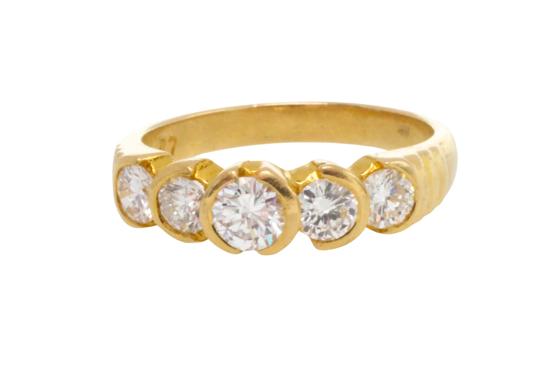 Five stone diamond ring in 18 carat gold