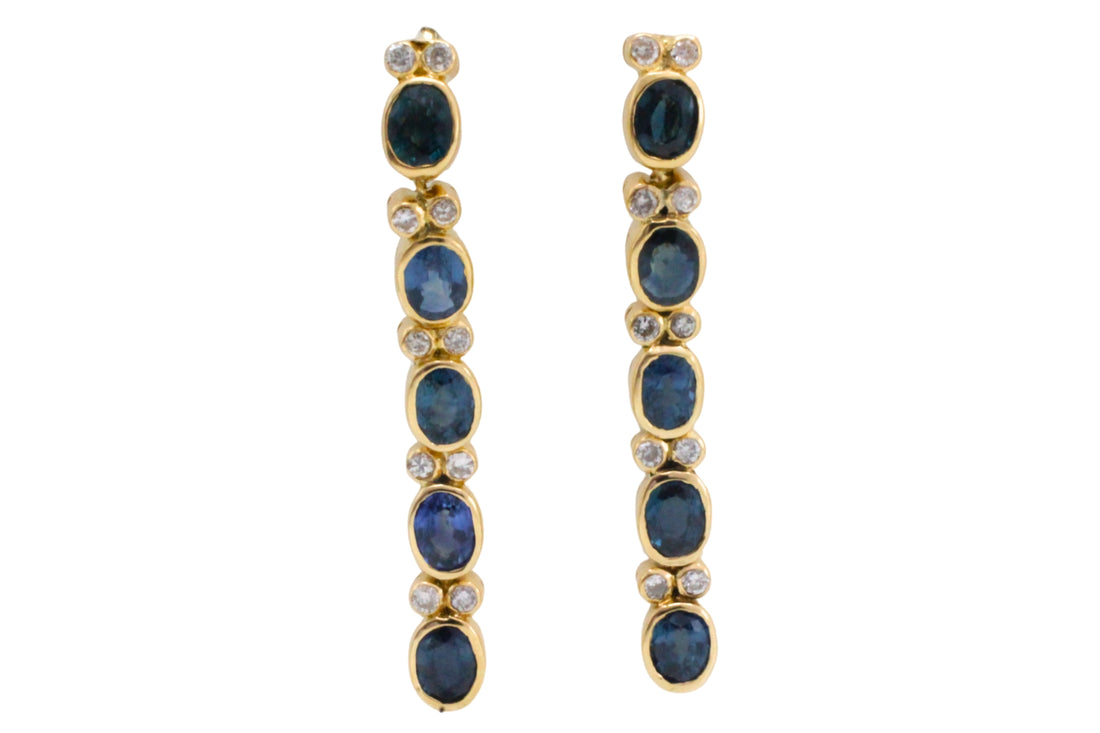 Sappire pendant earrings in 18 carat gold