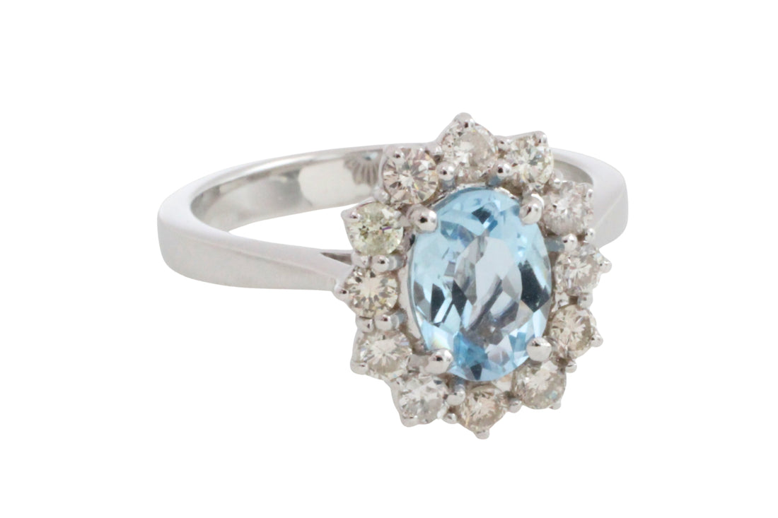 Aquamarine and diamond ring in white gold