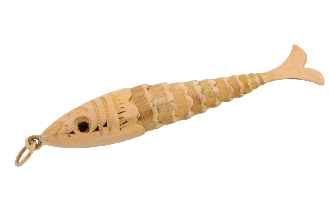 Vintage 14 carat gold fish pendant