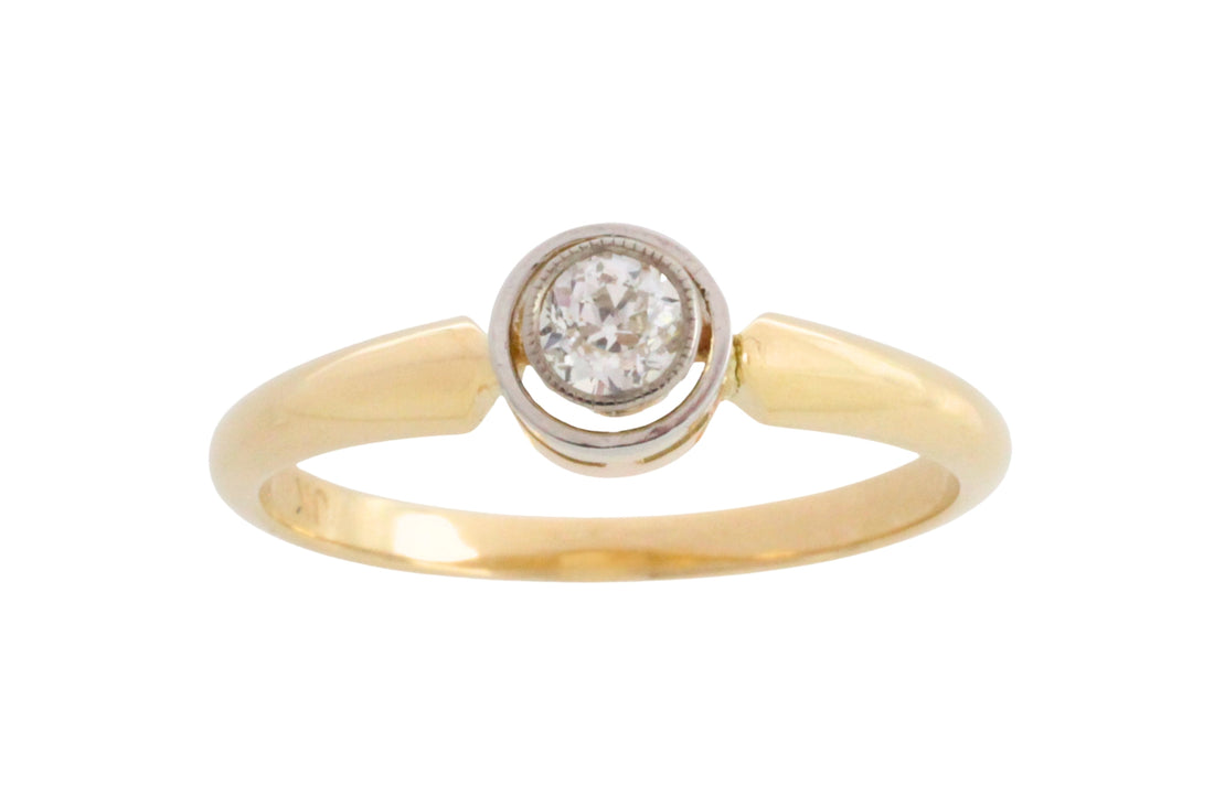 Old cut diamond solitaire ring
