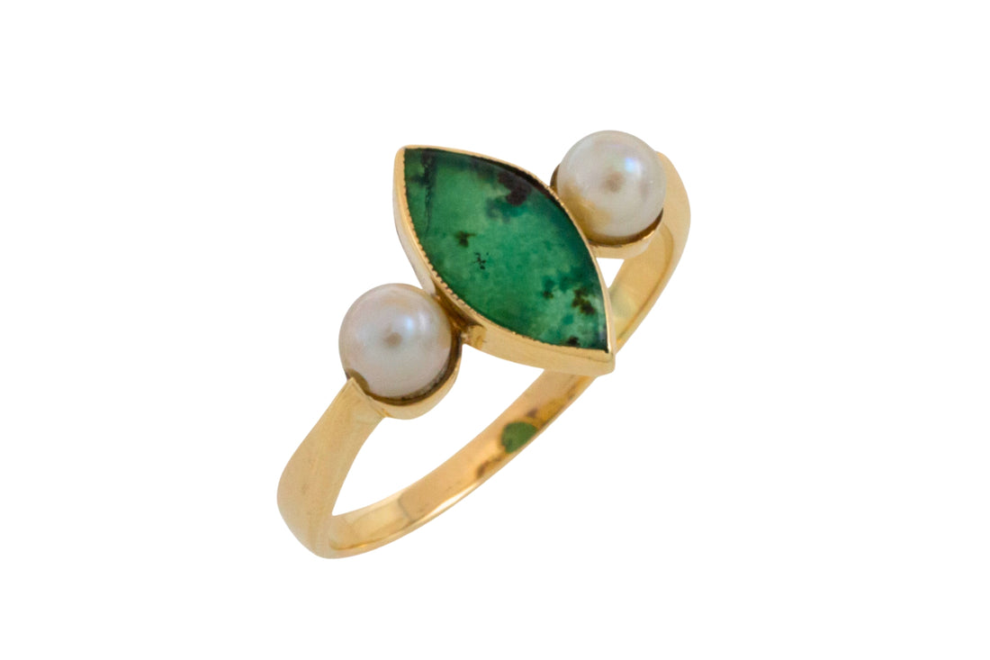 Vintage jade and pearl ring