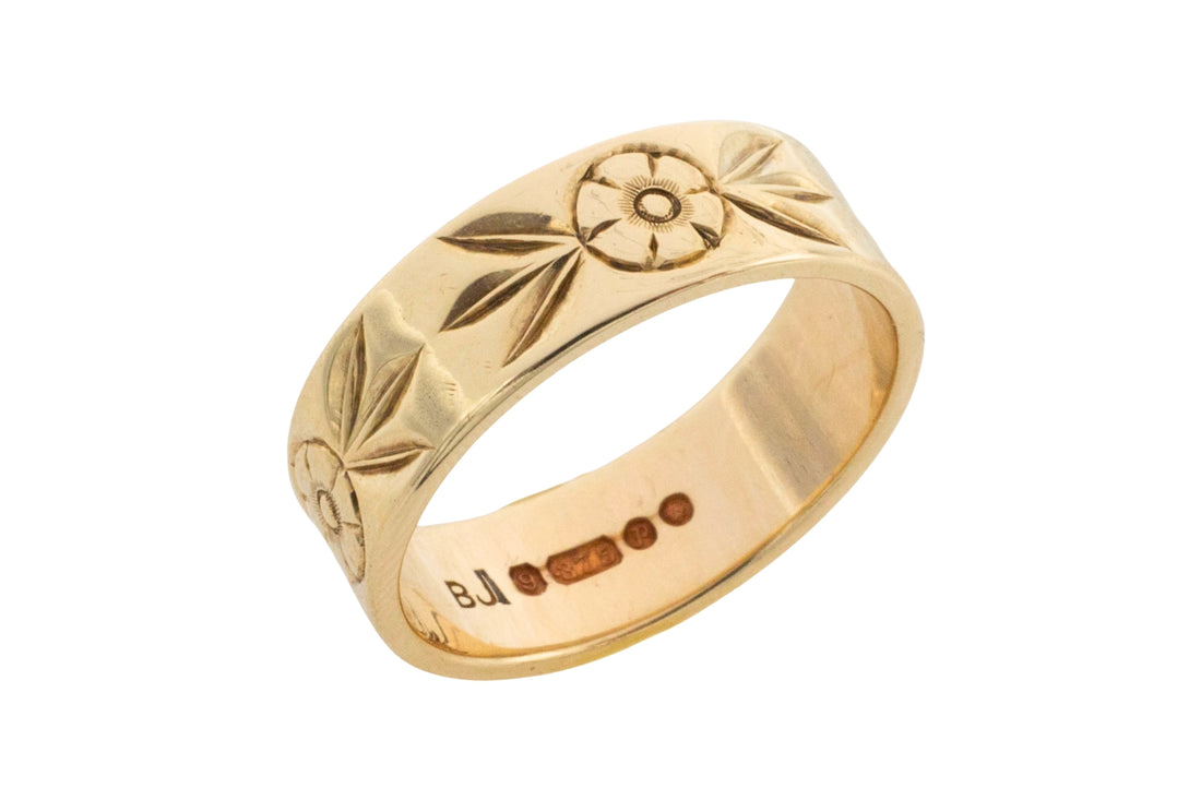 Vintage ring met bloemmotief