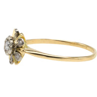 Vintage diamond cluster ring in 18 carat gold