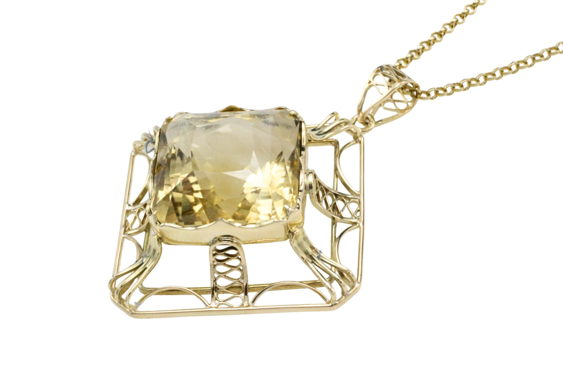 Vintage citrine pendant in 14 carat gold
