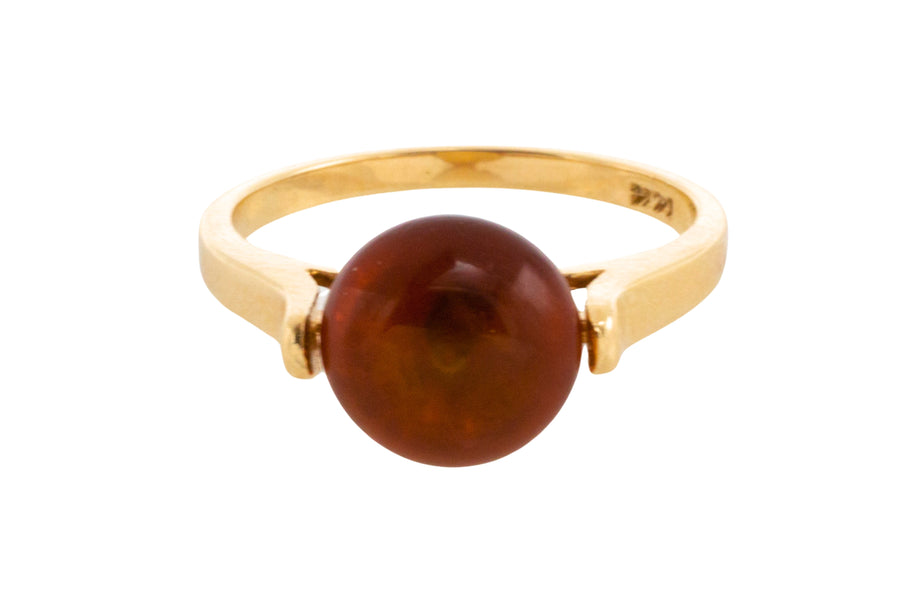 Cabochon amber ring in 14 carat gold-Vintage Rings-The Antique Ring Shop