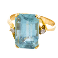 Aquamarine and diamond ring in 14 carat gold-Vintage Rings-The Antique Ring Shop