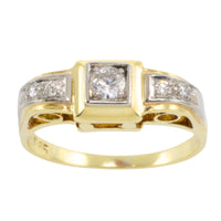 Vintage diamond ring in 14 carat gold