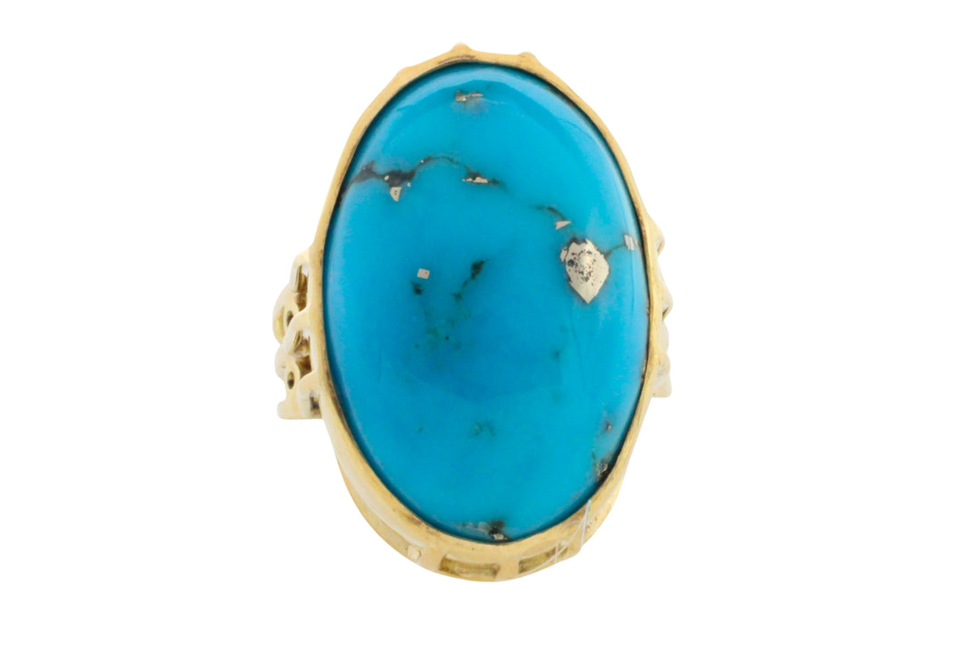 Cabochon turquoise ring in 14 carat gold