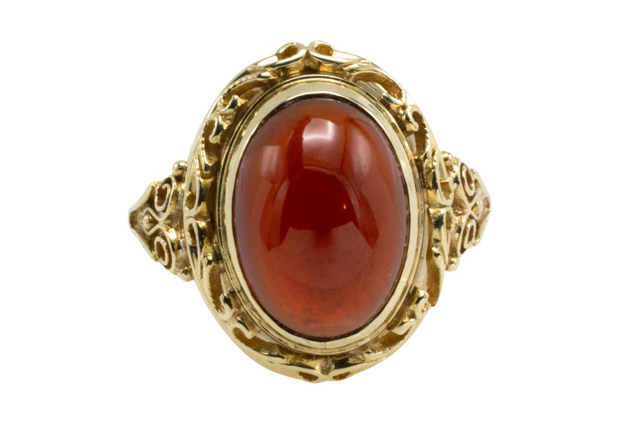 Vintage cabochon garnet ring in 14 carat gold-Vintage Rings-The Antique Ring Shop