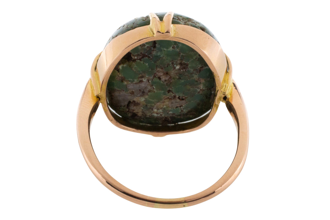 Cabochon turquoise ring in 18 carat gold