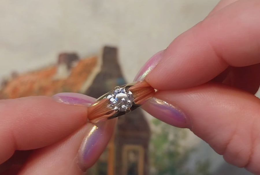 Vintage 14 carat gold brilliant cut diamond ring
