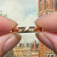 Victorian 18 carat gold wedding band from 1899