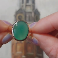 Chrysopraas zegelring van 14 karaat goud