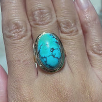 Cabochon turquoise ring in 14 karaats goud