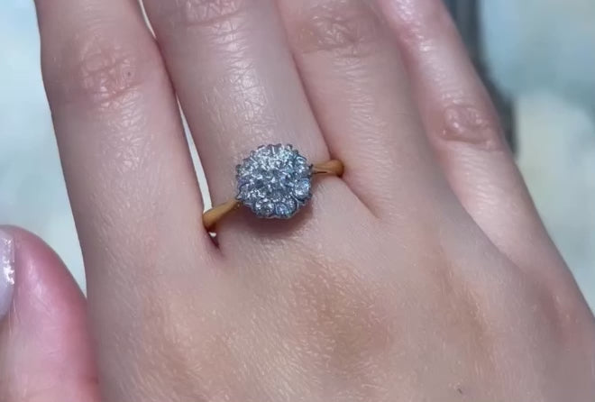 Vintage diamond cluster ring in 18 carat gold