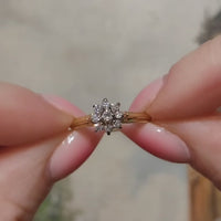 Diamond cluster ring in 18 carat gold