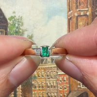 Emerald ring in 14 carat gold