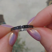 Witgouden ring met saffieren