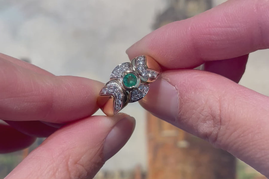 Emerald and diamond ring in 18 carat gold