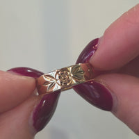 Vintage ring with floral motif