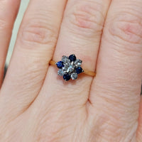 Sapphire and diamond ring in 18 carat gold