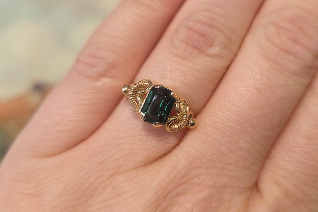 Ornate tourmaline ring in 18 carat gold
