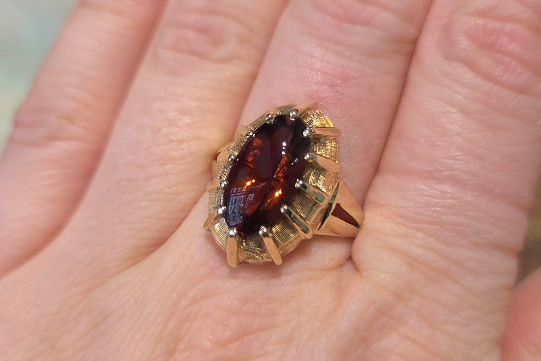 Vintage cabochon citrine ring in 14 carat gold-Vintage Rings-The Antique Ring Shop