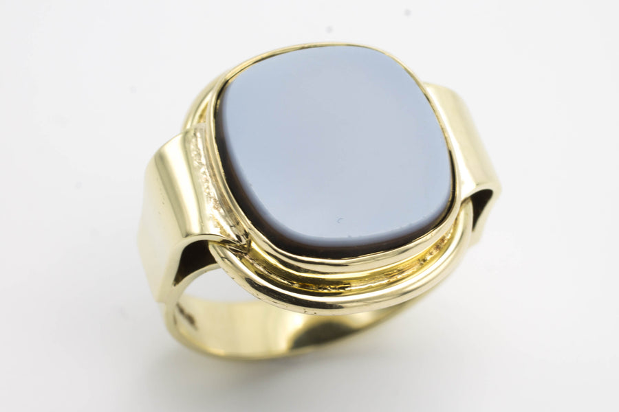 14 carat gold signet ring agate and onyx doublet-Vintage & retro rings-The Antique Ring Shop, Amsterdam